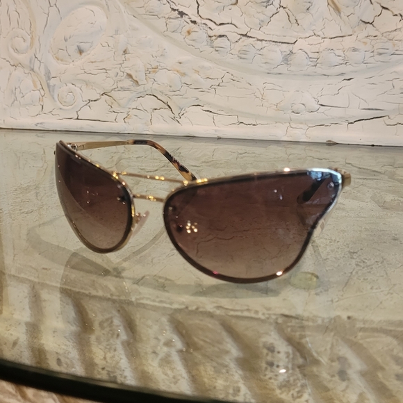 Prada SPR74V Cat Eye Sunglasses Catwalk Collection MA#2 - Picture 7 of 17